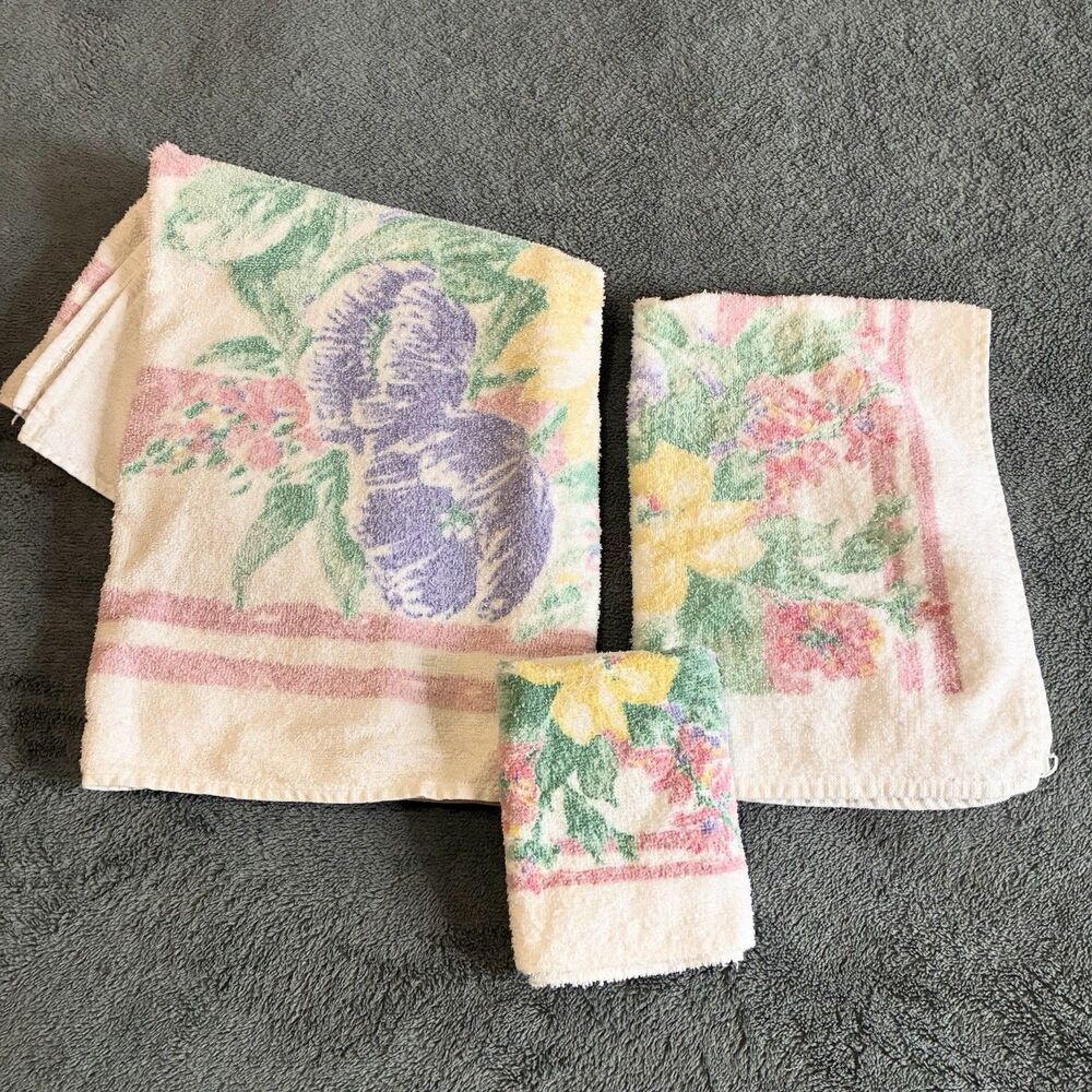 Vintage Cannon Floral Towel 3pc Set Terry Cloth Cotton Made USA Cottagecore